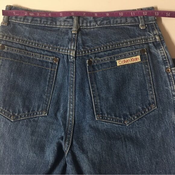 Vintage Calvin Klein Medium Wash Blue Tapered Fit Mom Jeans Size 9/26" EUC - Picture 5 of 13